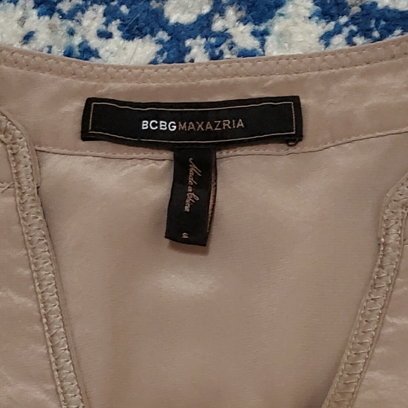 BCBG Silk Tunic Blouse Tab Rolled Sleeves Taupe S - Picture 9 of 10